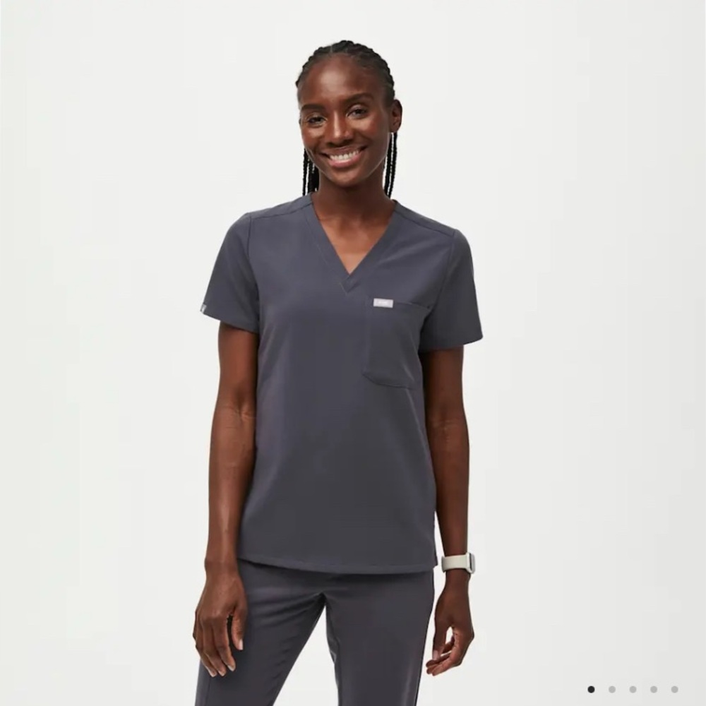 Figs Catarina scrub top